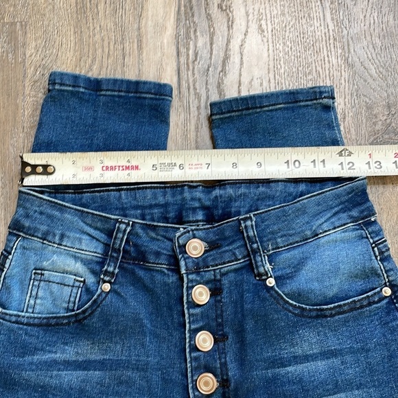 Shein Women’s High Rise Button Fly Distressed Skinny Jeans, size 4 - Picture 6 of 12